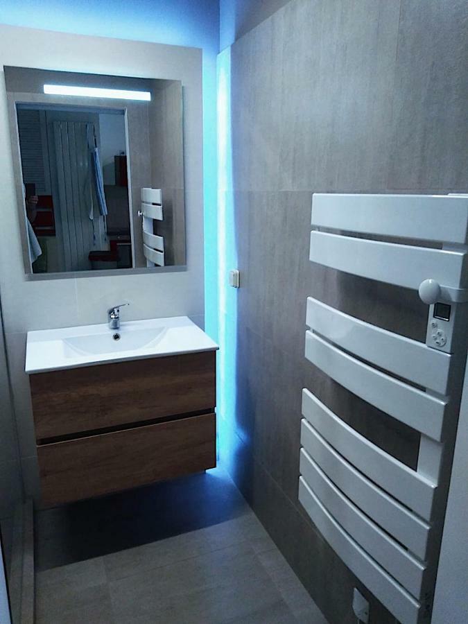 Bel Appartement Les Pieds Dans L'Eau Villeneuve-Loubet Εξωτερικό φωτογραφία