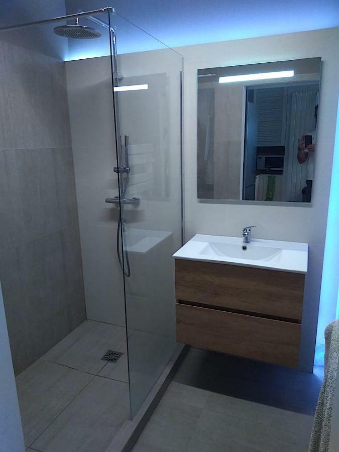 Bel Appartement Les Pieds Dans L'Eau Villeneuve-Loubet Εξωτερικό φωτογραφία