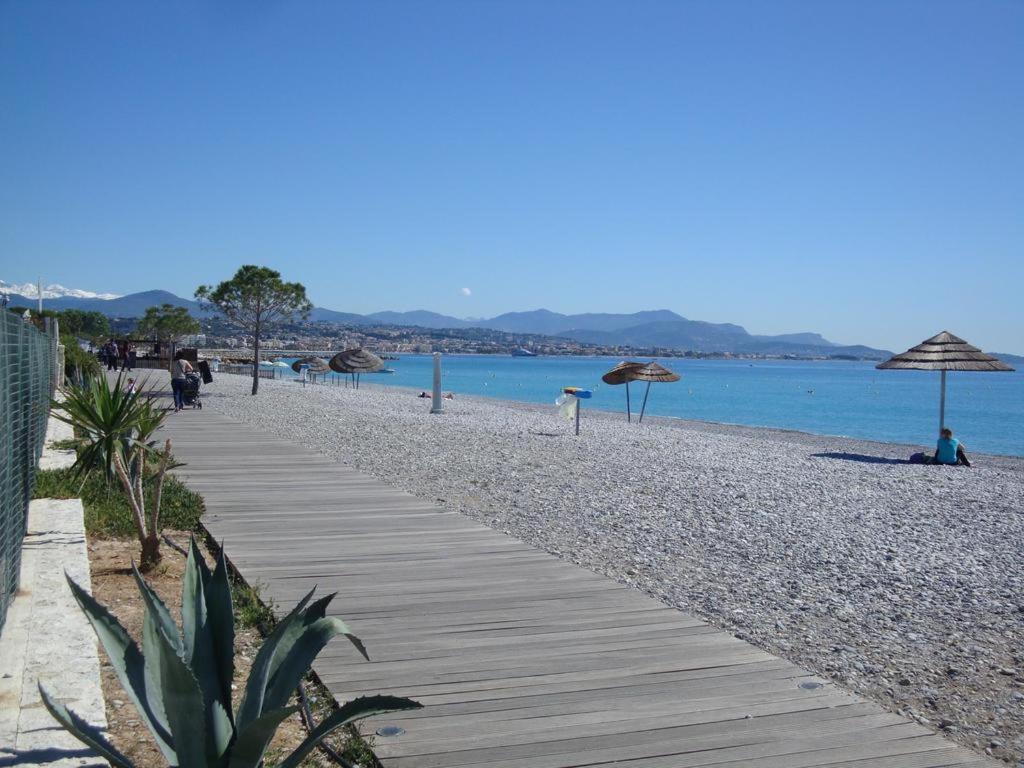 Bel Appartement Les Pieds Dans L'Eau Villeneuve-Loubet Εξωτερικό φωτογραφία