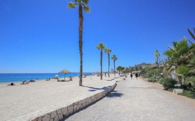 Bel Appartement Les Pieds Dans L'Eau Villeneuve-Loubet Εξωτερικό φωτογραφία