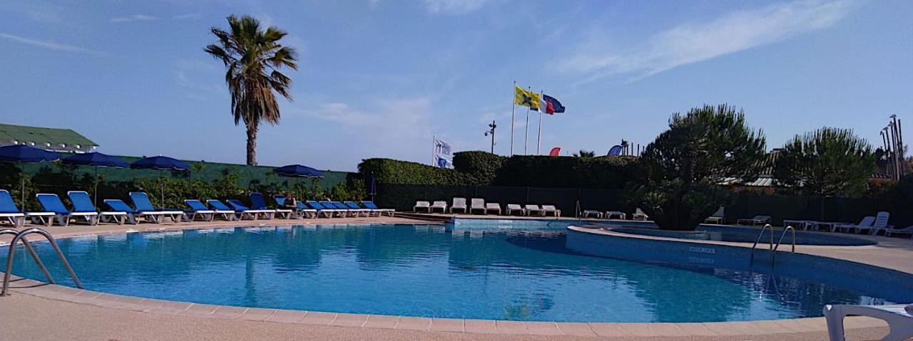 Bel Appartement Les Pieds Dans L'Eau Villeneuve-Loubet Εξωτερικό φωτογραφία